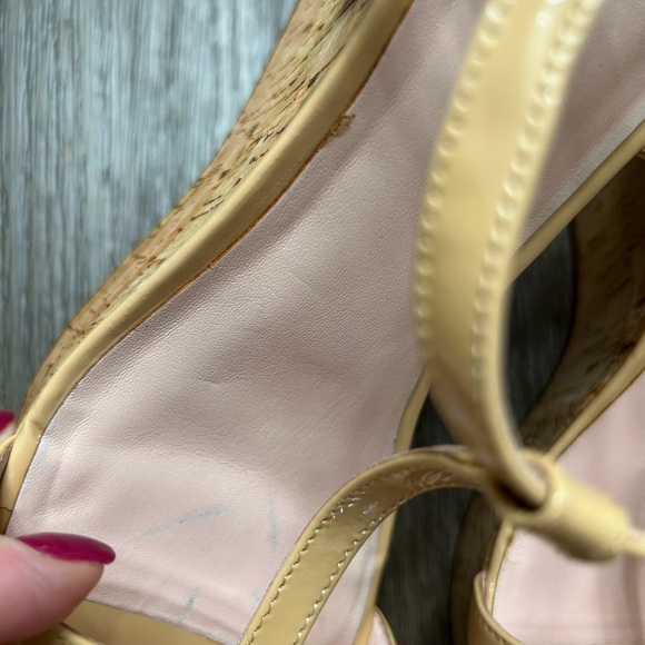 Kate Spade Tan Wedge Sandals with‎ Ankle Straps Size 8 - Picture 3 of 12